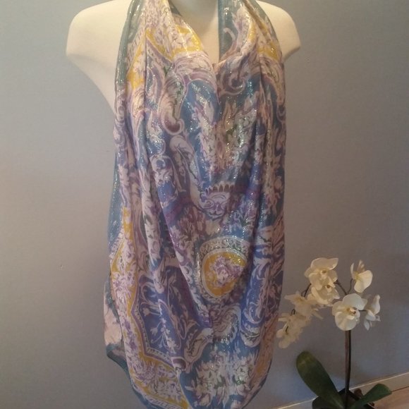Emanuel Geraldo floral with gold threads scarf - Picture 3 of 4